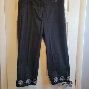 Ladies capris Black with white embroidery on bottom